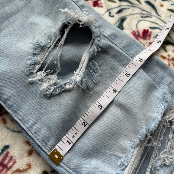 AE Distressed Hi Rise Jeggings - Picture 5 of 11
